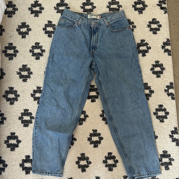 Vintage Levi 560” Men's Relaxed Jeans - Classic Blue #8 - Picture 1 of 5